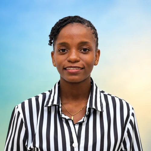 Portrait of Leah Sambala